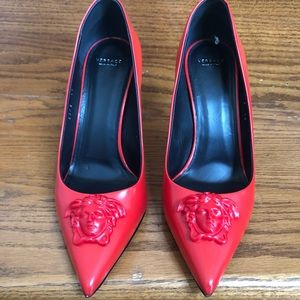 Versace Medusa Palazzo Pump